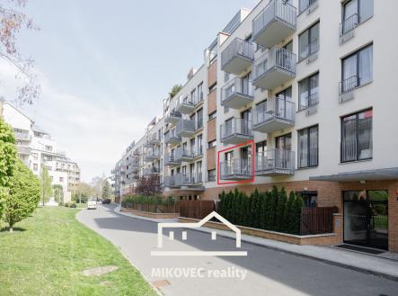 --26 a | Prodej bytu, 3+kk, 109 m²