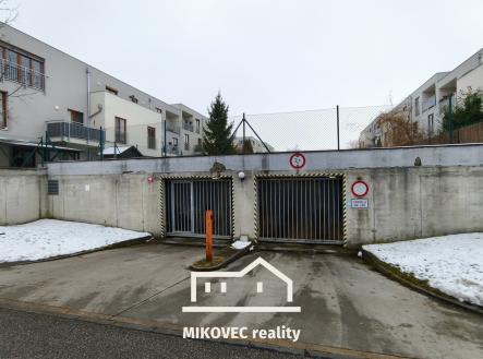 6 | Prodej - malý objekt/garáž