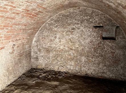 img-8688.jpg | Prodej - malý objekt/garáž