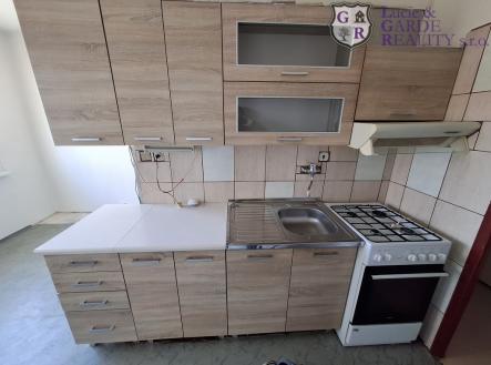 kuchynska-linka.jpg | Pronájem bytu, 1+1, 45 m²
