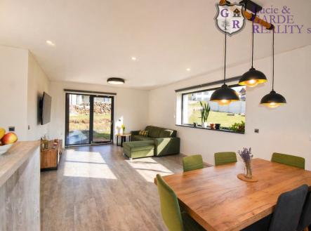 b7b25b25-7bda-4091-97ff-9cef8a1a1384.png | Prodej - dům/vila, 160 m²