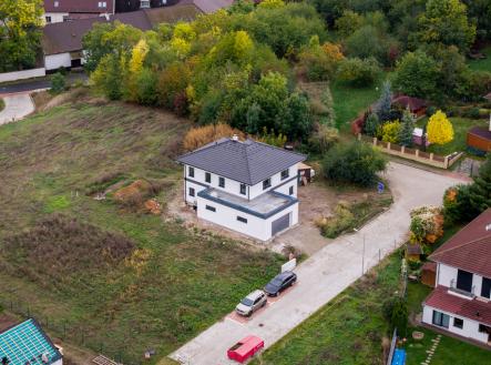 dji-20251015114057-0832-d.jpg | Prodej - dům/vila, 210 m²