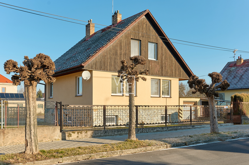 p1296833-hdr.jpg