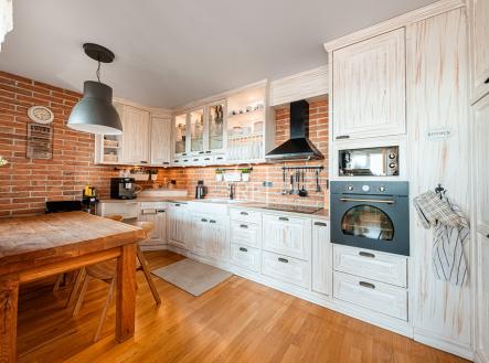 bydzov-122.jpg | Prodej bytu, 2+kk, 74 m²