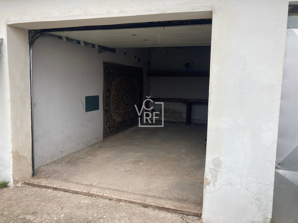 475ec118-7ba4-4a54-a3d8-b0c38d1447b4-garaz-pouchov.jpeg