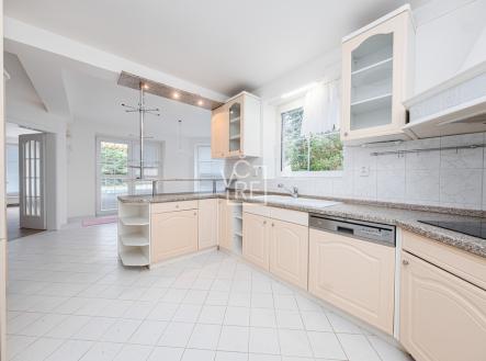 kuchyň | Prodej - dům/vila, 300 m²