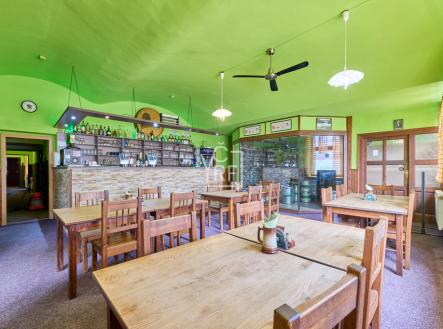 1811874-hdr.jpg | Pronájem - restaurace, 357 m²