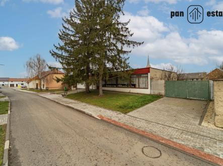31e.jpg | Prodej - obchodní prostor, 285 m²