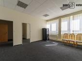Pronájem - kanceláře, 58 m²