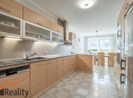 dlc-3479-hdr.jpg | Prodej - dům/vila, 152 m²