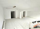 Pronájem - obchodní prostor, 86 m²