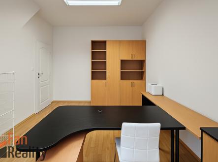 file-0000000050e071f4b163463c6af10078.png | Pronájem - kanceláře, 40 m²