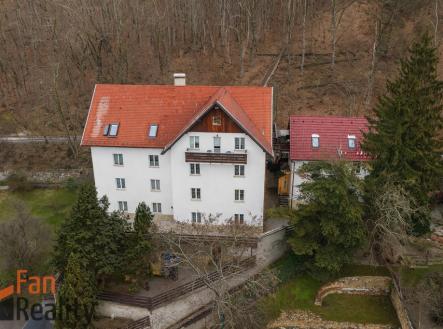 chatgpt-image-9.4.2026-18-13-19.png | Prodej bytu, 1+1, 33 m²