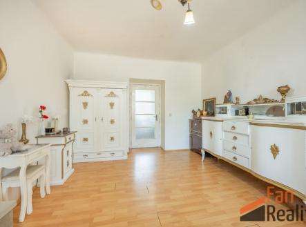 dsc-2014-hdr-edit.jpg | Prodej - dům/vila, 218 m²