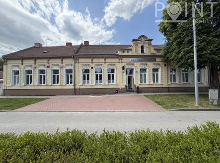 IMG_4145 | Pronájem - restaurace, 580 m²