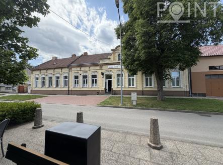 IMG_4144 | Pronájem - restaurace, 580 m²