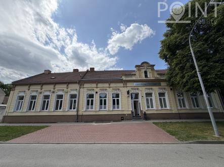 IMG_4146 | Pronájem - restaurace, 580 m²