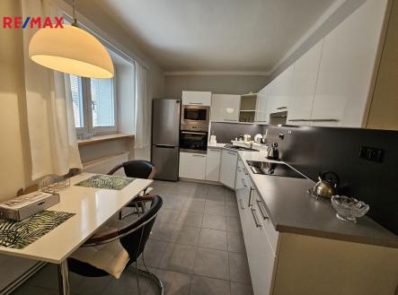 Pronájem bytu, 2+1, 55 m² obrázek