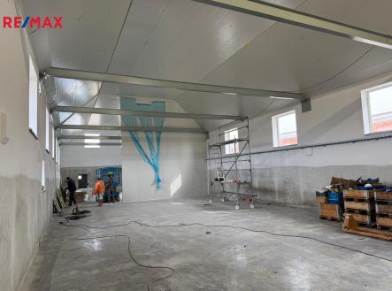 img-20250227-wa0019.jpg | Pronájem - výrobní prostor, 290 m²