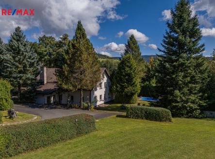 Prodej - dům/vila, 280 m²