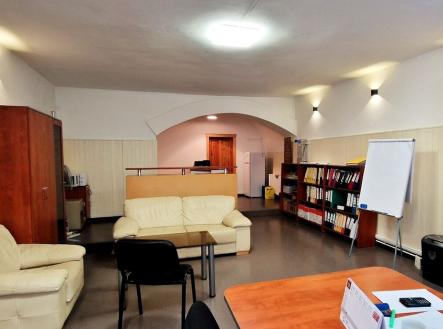 20241106-081354.jpg | Pronájem - kanceláře, 84 m²