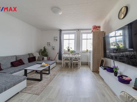 BYT č.8 | Prodej - nájemní dům, 385 m²