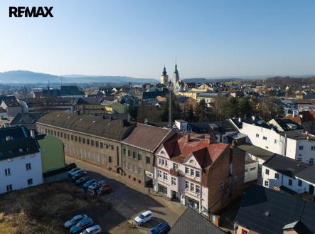 dji-20250308090757-0577-d.jpg | Prodej - nájemní dům, 385 m²