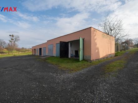 dscf4582.jpg | Prodej - malý objekt/garáž