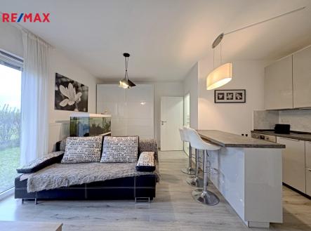 20251212-130756.jpg | Pronájem bytu, 2+kk, 738 m²