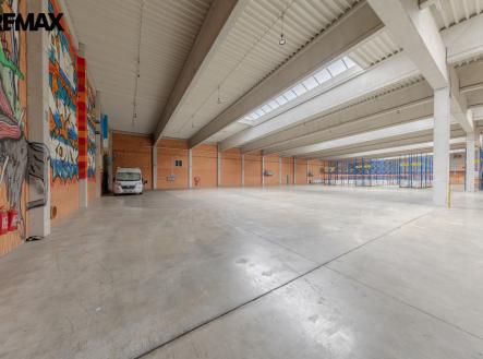 untitled-18.jpg | Pronájem - skladovací prostor, 2 400 m²