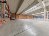 Pronájem - skladovací prostor, 2 400 m²