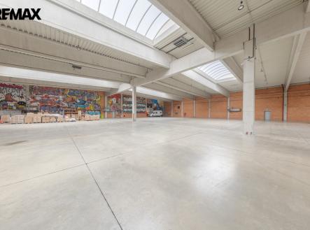 untitled-26.jpg | Pronájem - skladovací prostor, 2 400 m²