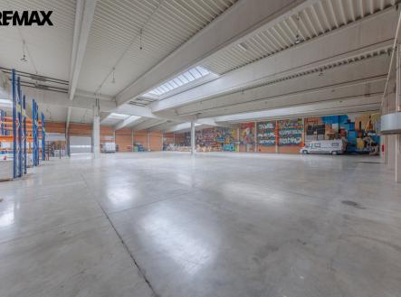 untitled-8.jpg | Pronájem - skladovací prostor, 2 400 m²