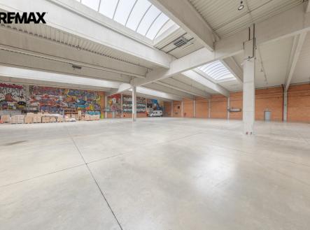 untitled-26.jpg | Pronájem - skladovací prostor, 2 400 m²