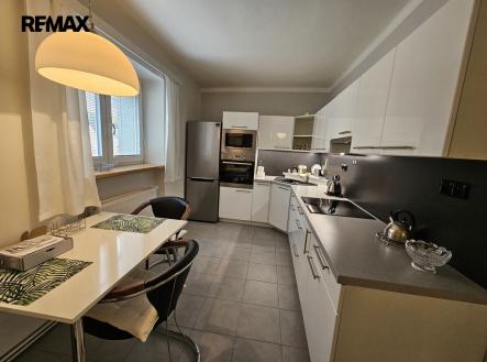 Pronájem bytu, 2+1, 55 m² obrázek