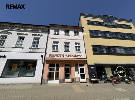 pohled na dům | Pronájem bytu, 3+kk, 89 m²