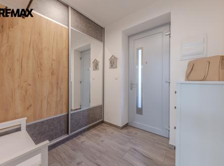Vstupní chodba | Prodej bytu, 3+kk, 76 m²