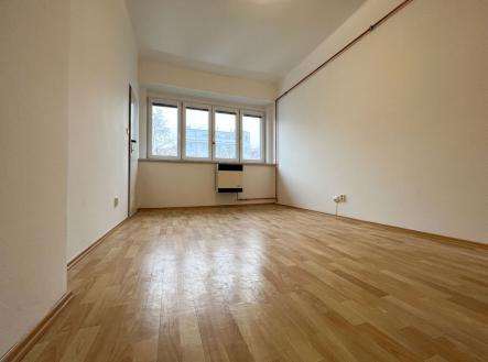 Ložnice s komorou | Pronájem bytu, 2+1, 55 m²