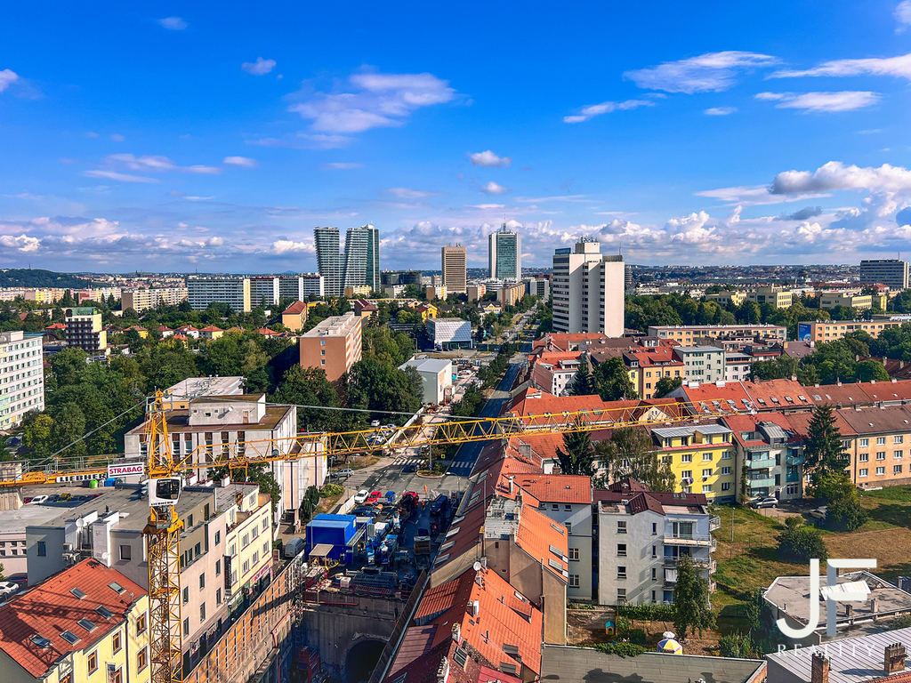 Parkovací garážové stání - Praha 4
