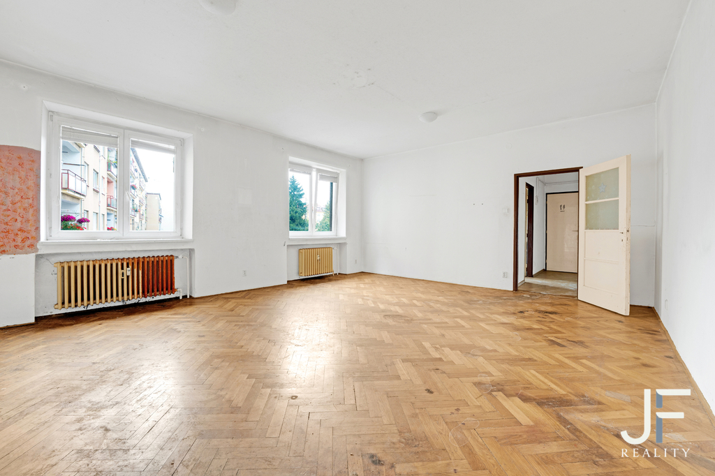 Byt před rekonstrukcí má 65 m2