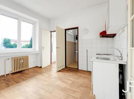 K bytu patří balkon a komora | Prodej bytu, 1+1, 71 m²