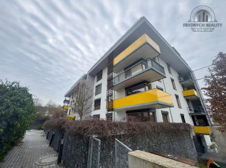 Novostavba GreenMotol - parking | Pronájem - malý objekt/garáž