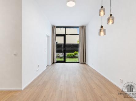 Pronájem bytu 2+kk se zahrádkou na Žižkově | Pronájem bytu, 2+kk, 84 m²