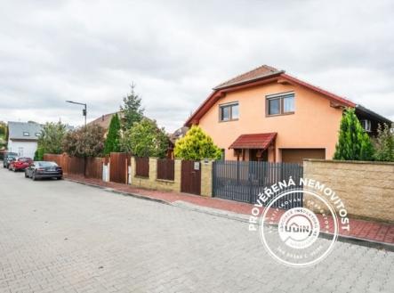 prověřená | Prodej - dům/vila, 240 m²