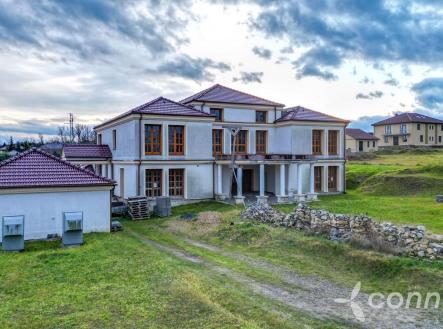 Prodej - dům/vila, 697 m² obrázek