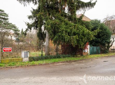 Kbely_Pozemek_Connete_Baseley-3.JPG | Prodej - pozemek pro bydlení, 895 m²