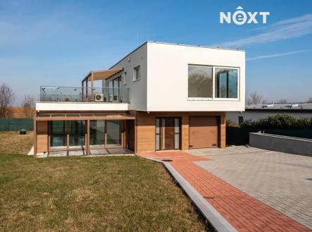 Prodej - dům/vila, 320 m²