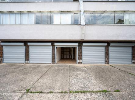Pronájem - komerční objekt, sklad, 16 m²