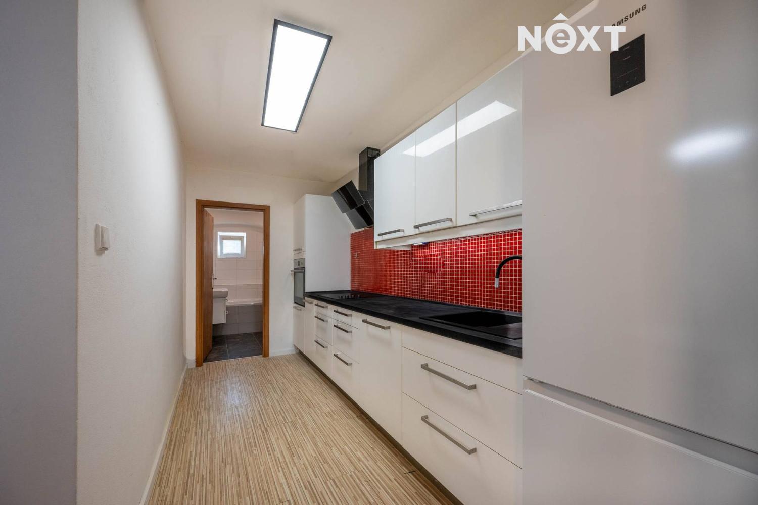 Pronájem byt 2+kk, 65㎡