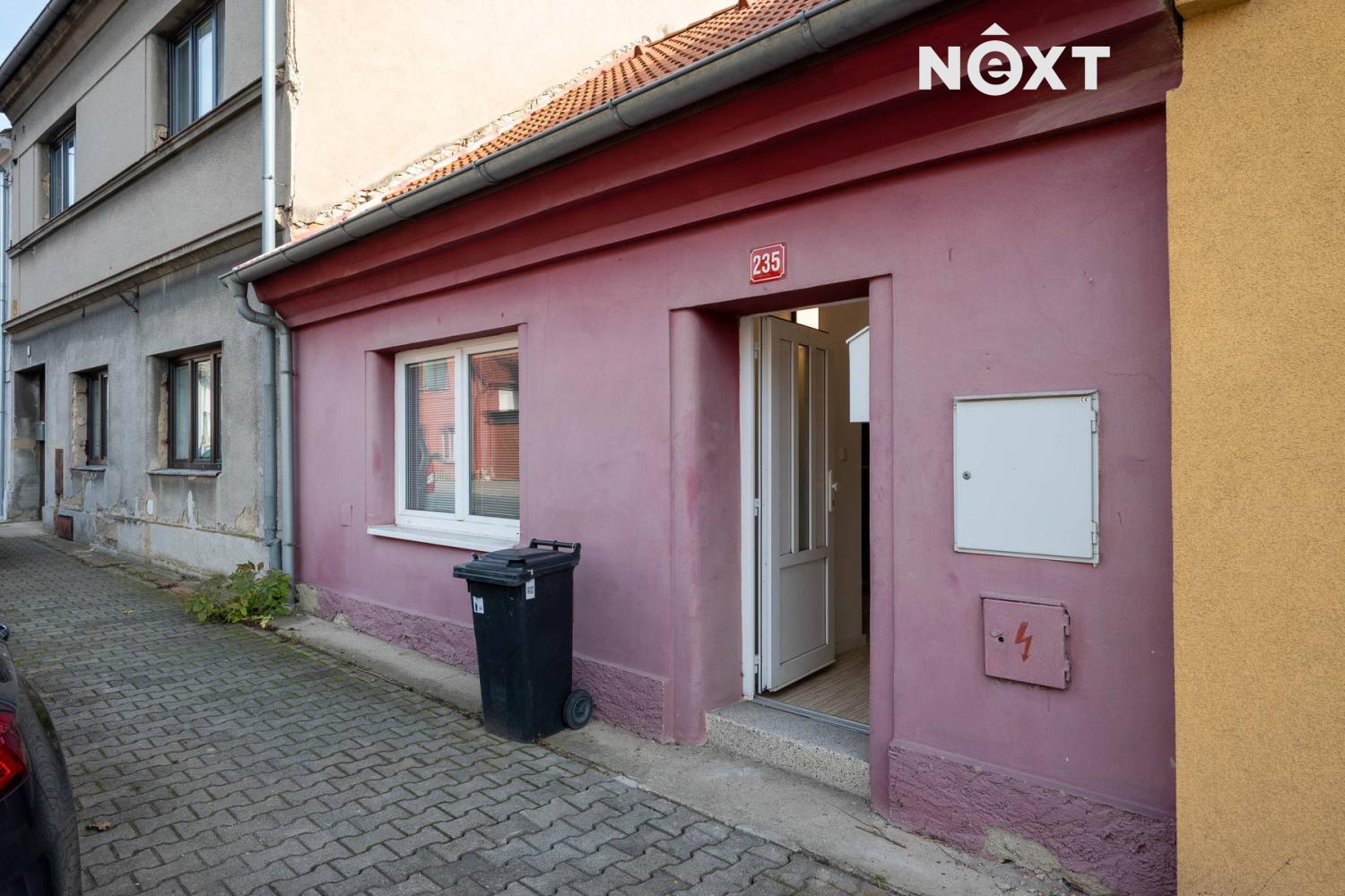 Pronájem byt 2+kk, 65㎡